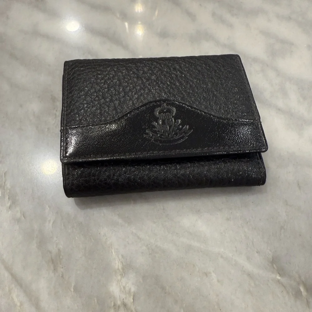 Courtenay Black Leather Keychain & Wallet